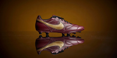 Nike Premier II Anyar dengan Pengaruh Ronaldinho!